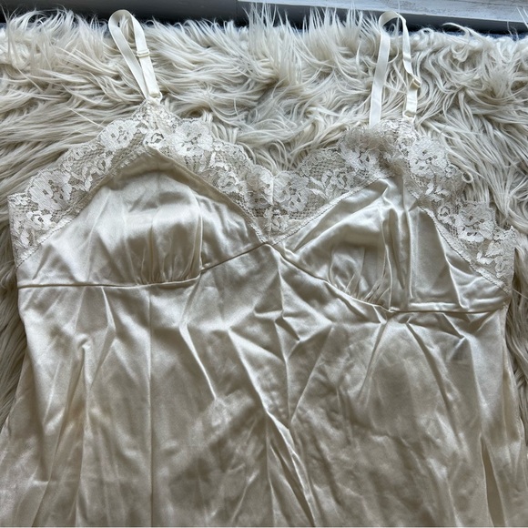 Vintage Sears Full Slip Dress Womens 38 Nylon Coquette Lingerie 80s Ivory - Picture 2 of 9